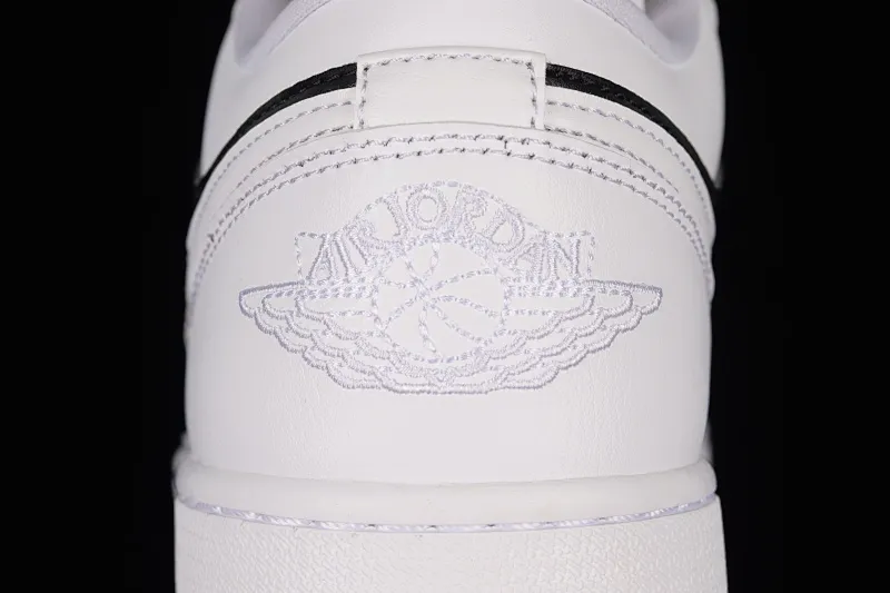 All categories Air Jordan Jordan series basketball shoes Air Jordan 1 Low G version pure original Air Jordan AJ1 Low AJ1 Joe 1 black and white panda low-top cultural sneakers DC0774-100